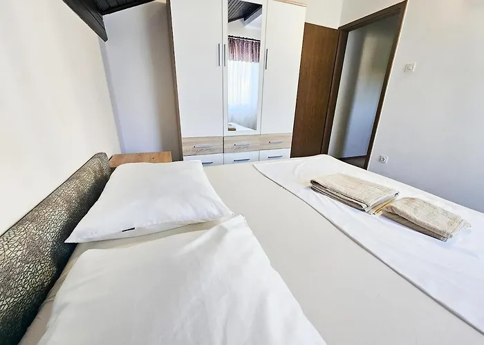 شقة Primoz 1 Pinezići